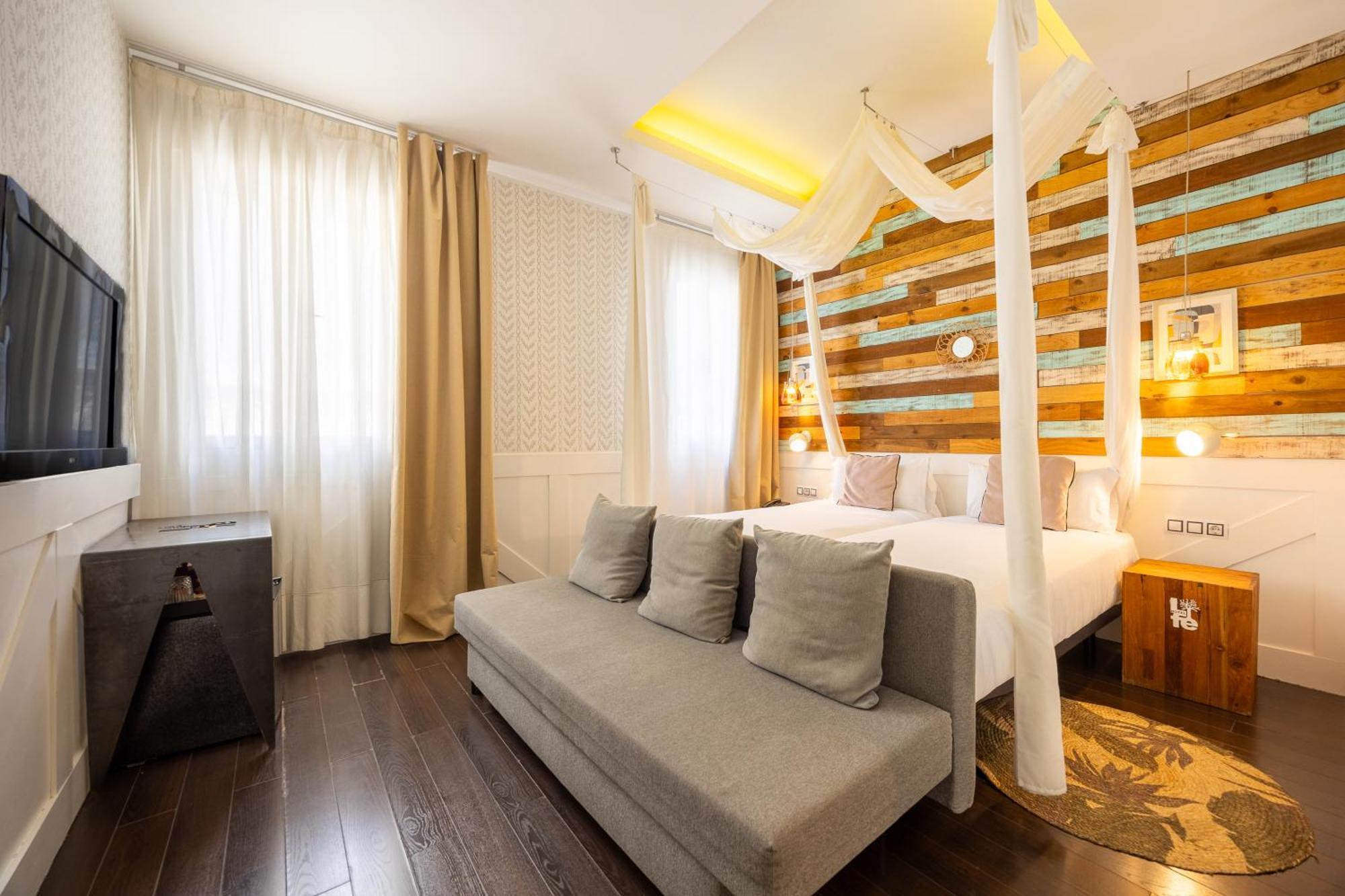 Quadruple Room,1758289710:JPEG